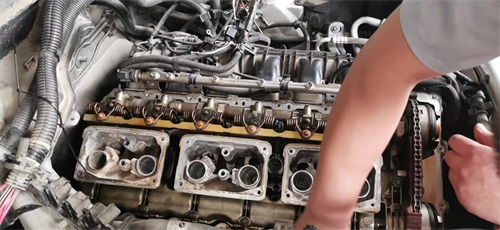 汽車發動機怠速抖動是什么原因引起的？